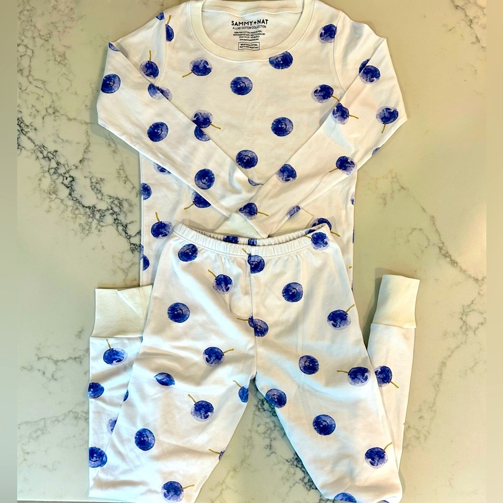Never worn size 10 girls Sammy + Nat pajamas.